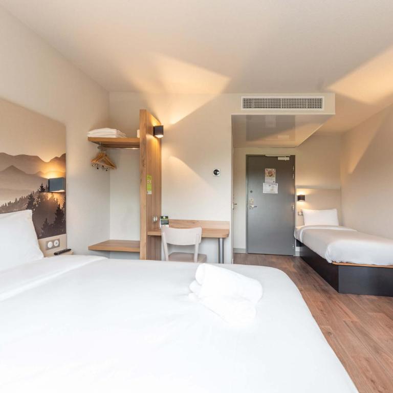 B&B HOTEL Aix-les-Bains - Chambre Quadruple - 11