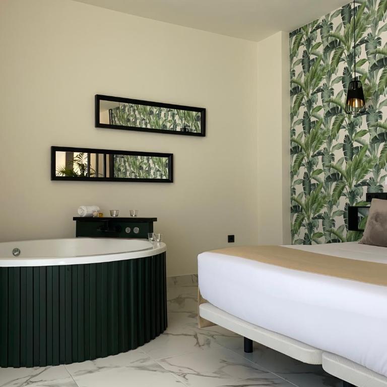 Reina Victoria La Plaza - Square Suite - 17