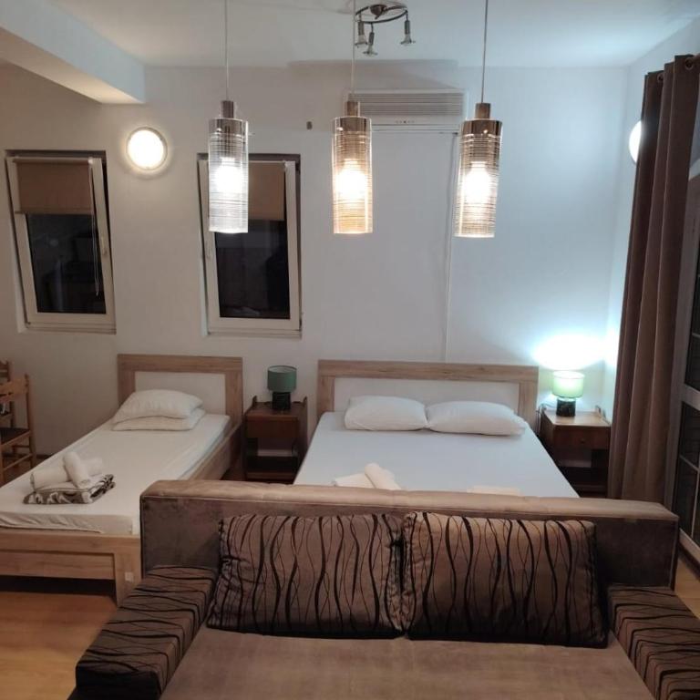 LaRos Apt - Studio Apartment - 3