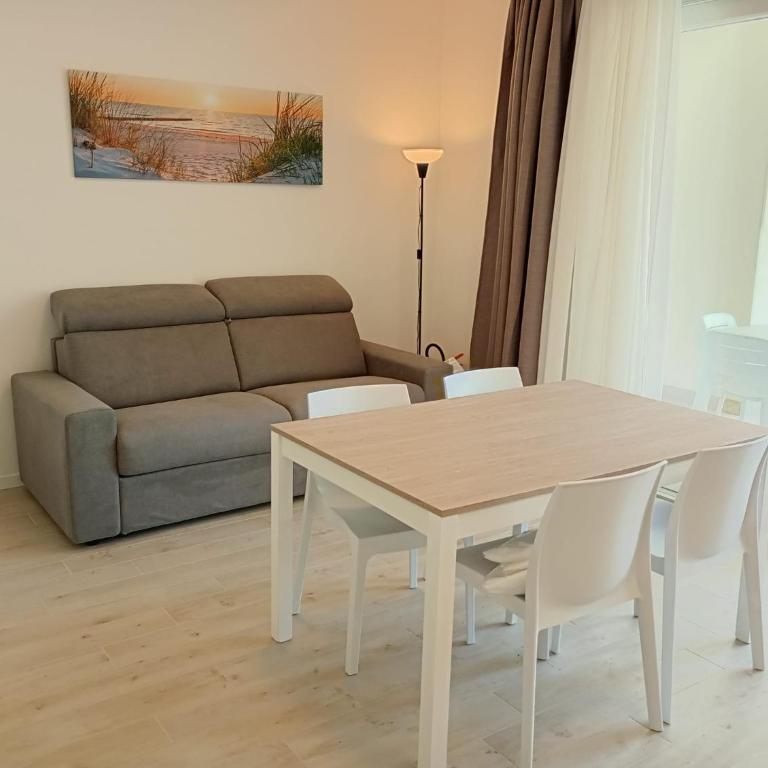 Residence Florinas con piscina - Family Apartments Lido di Jesolo - Appartamento - Piano Terra - 10