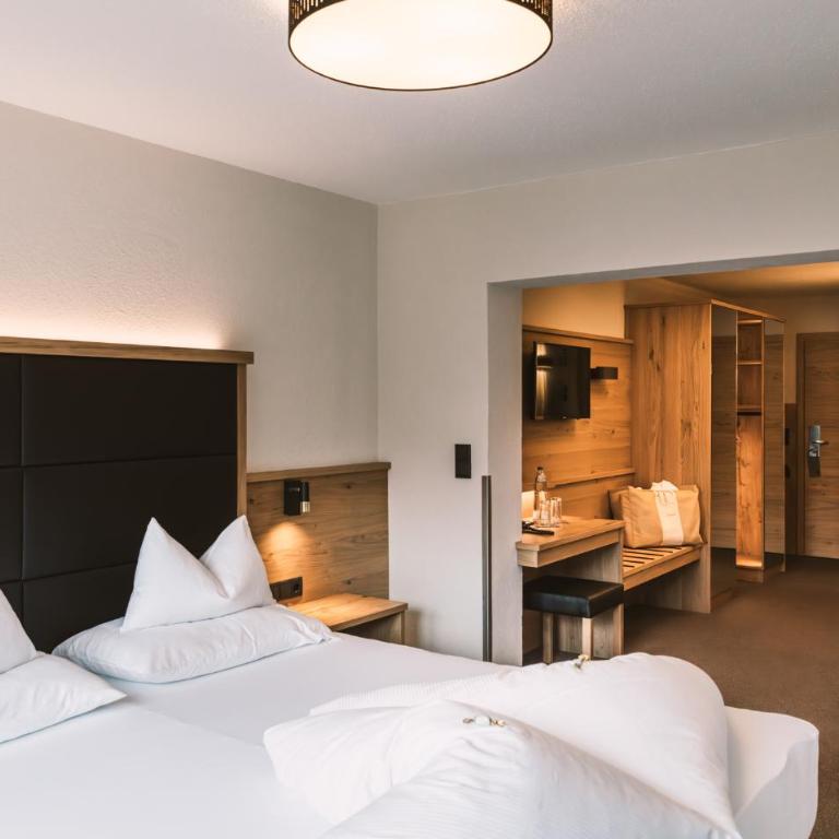 Hotel Arzlerhof - Comfort Doppelzimmer - 4