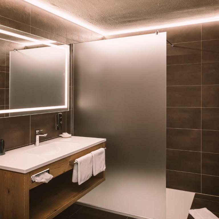 Hotel Arzlerhof - Comfort Doppelzimmer - 2