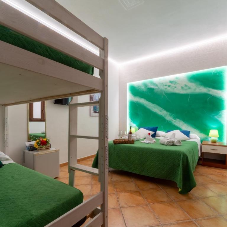 "L'Oasi di Favignana" Room and Charme - Camera Quadrupla Classic - 5