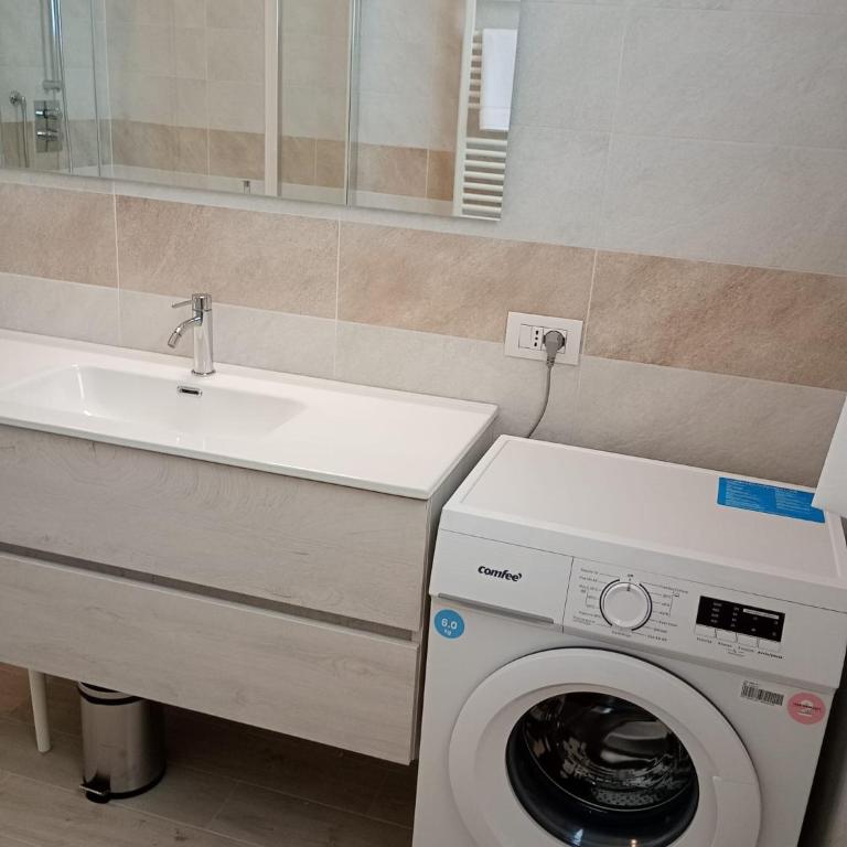 Residence Florinas con piscina - Family Apartments Lido di Jesolo - Appartamento con 2 Camere da Letto e Terrazza - 15