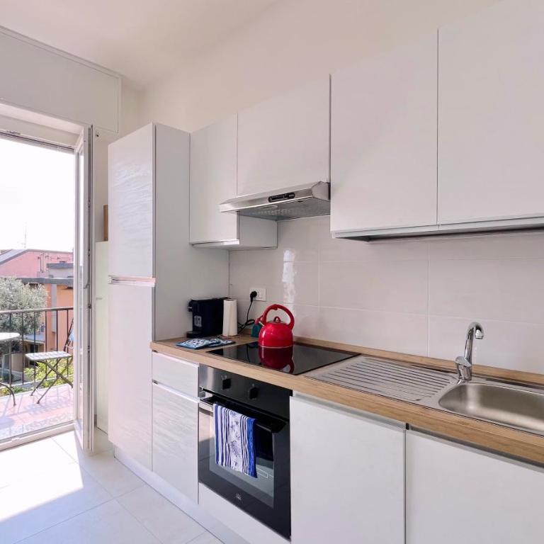 Bilocale Italia con vista mare - Appartamento con 1 Camera da Letto - 9