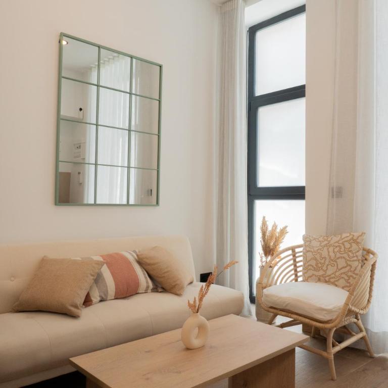 Stylish downtown charm - One-Bedroom Apartment - 1