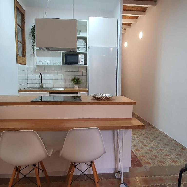 Miro Park céntrico 5pax - Three-Bedroom Apartment - 8