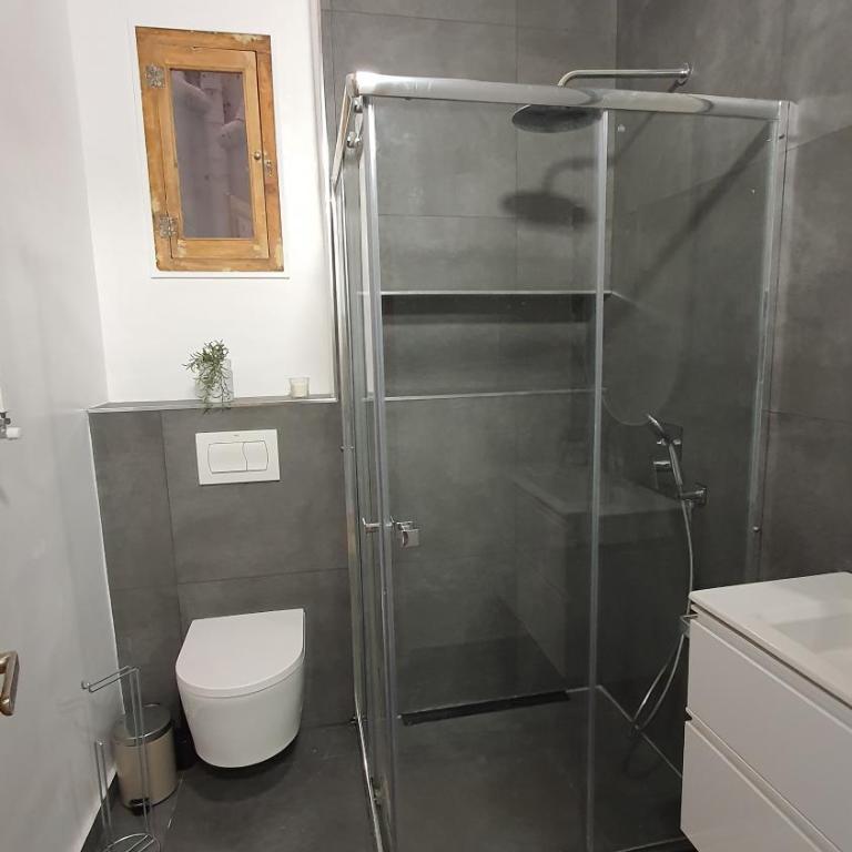 Miro Park céntrico 5pax - Three-Bedroom Apartment - 33
