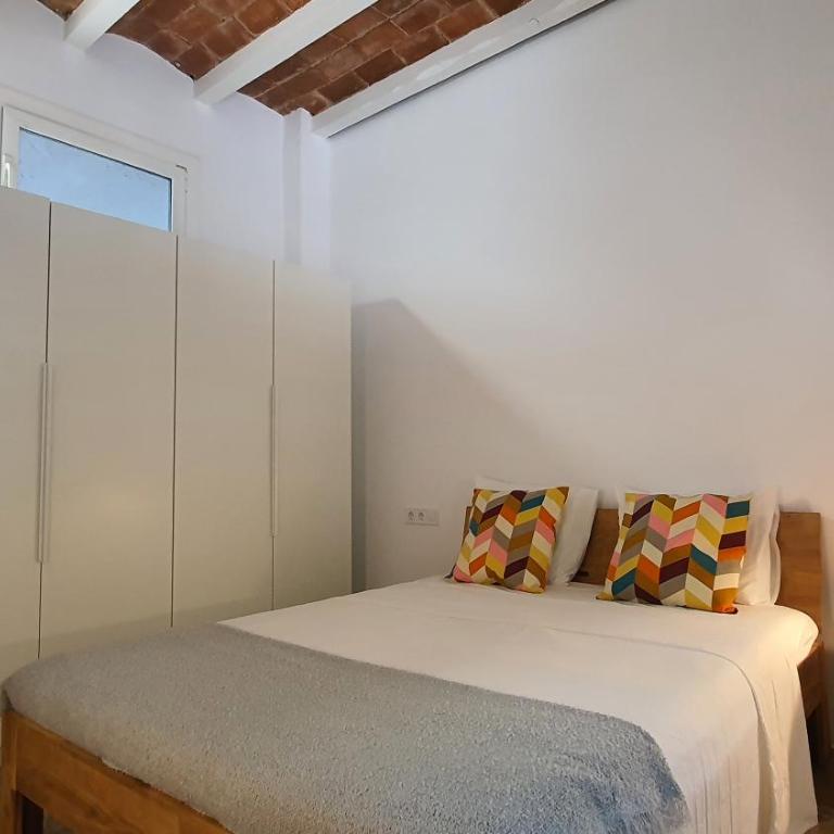 Miro Park céntrico 5pax - Three-Bedroom Apartment - 27