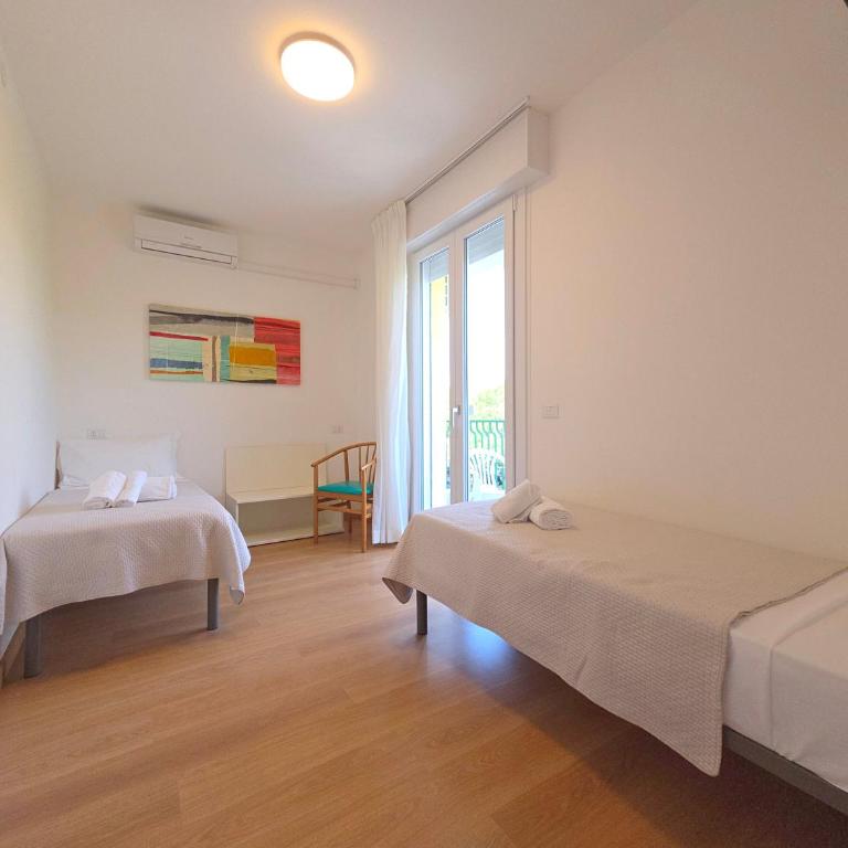 Hotel Royal Garnì - Camera Familiare con Terrazza - 3