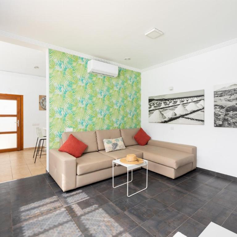 Villa Isadora - Three-Bedroom Villa - 14