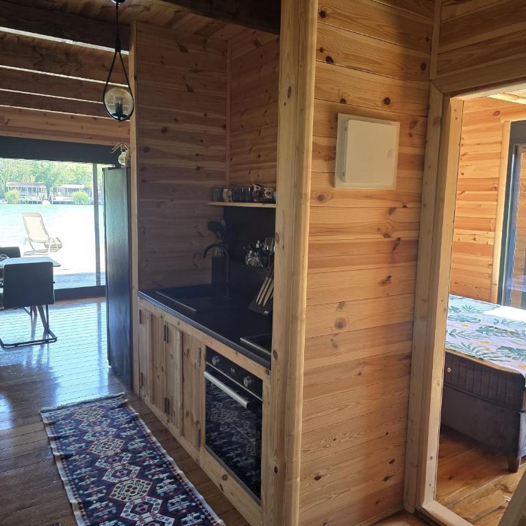 CabinAtRiver Ada Bojana - Vila sa 2 Spavaće Sobe - 8