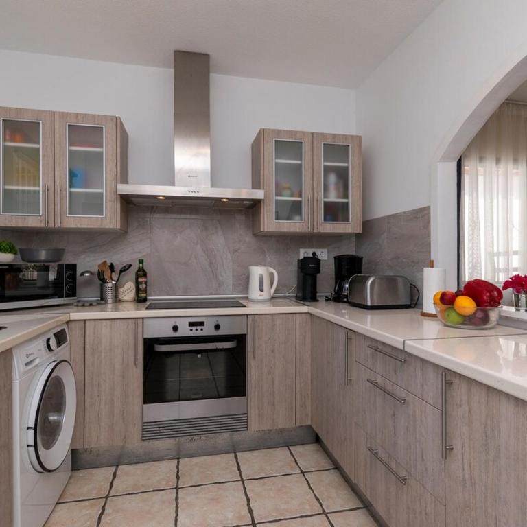Beautiful and Spacious 4 Bedroom Villa - Villa con piscina privada - 13