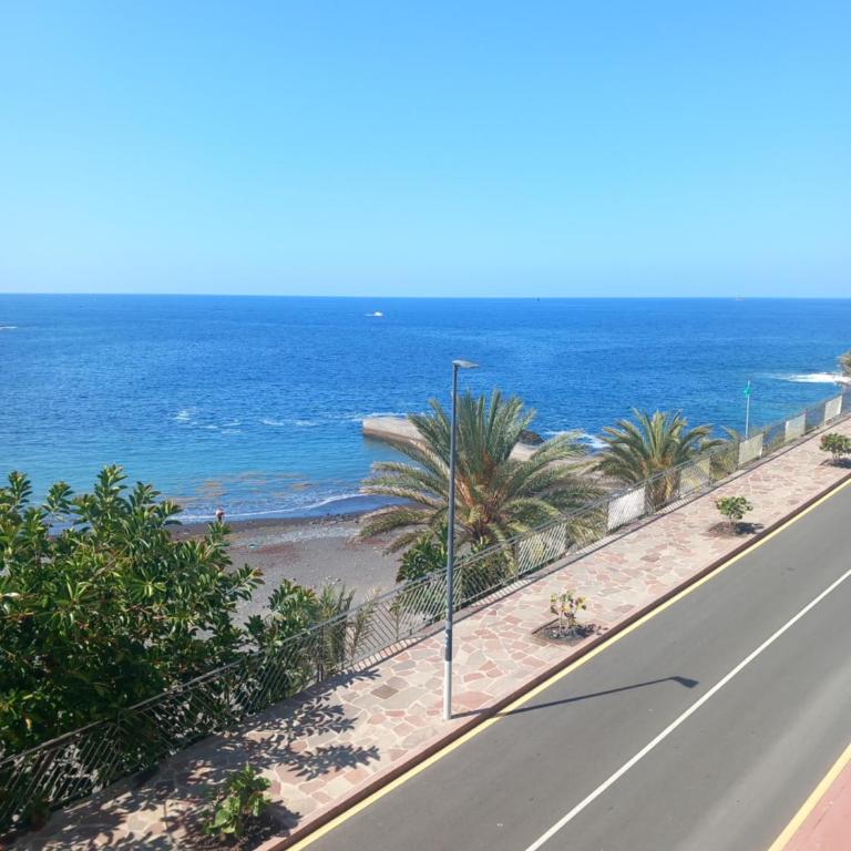 Apartamento 30 m al mar maravillosa vista mar, playa, piscina - Apartamento - 2