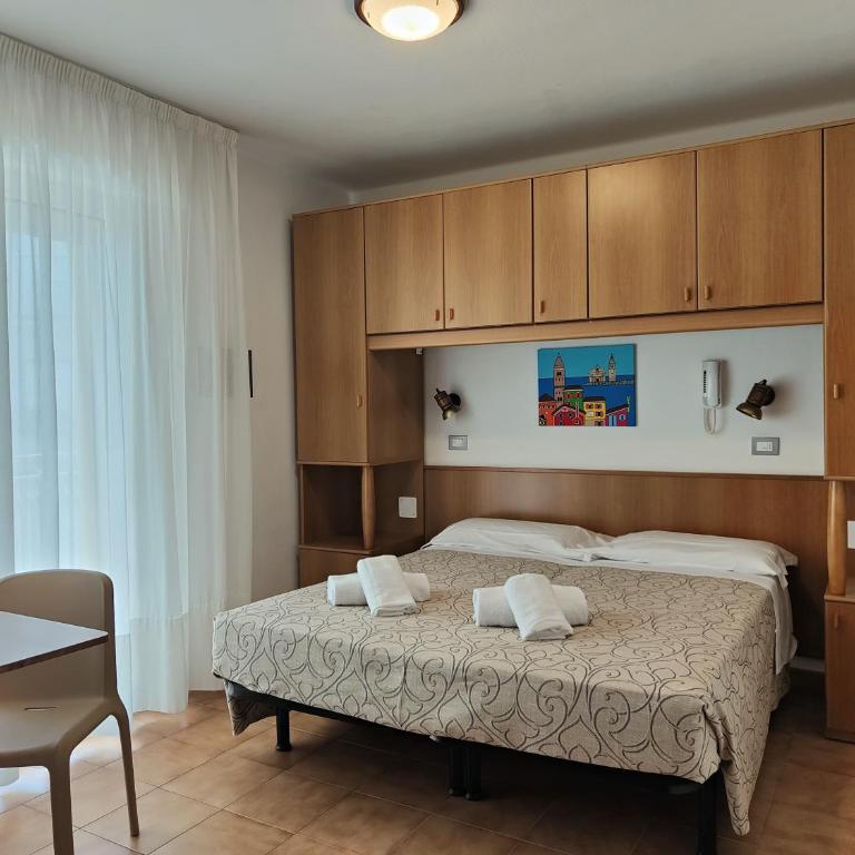 Hotel Anna - Camera Matrimoniale - 1
