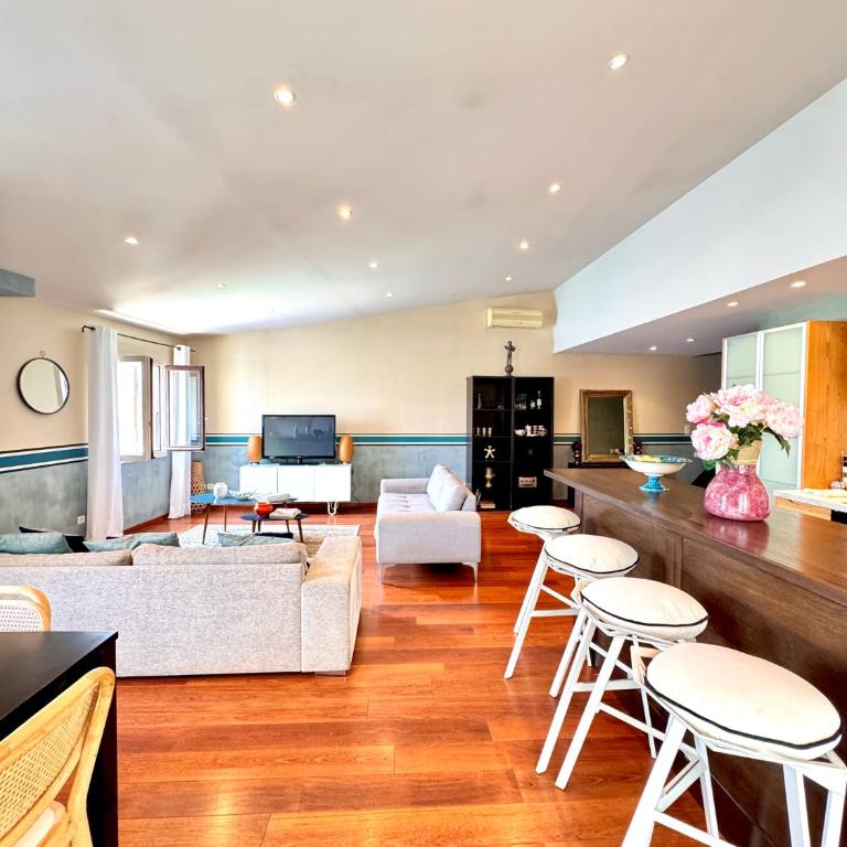 Appartement vue mer Christophe Colomb 140m2 - Two-Bedroom Apartment with Sea View and terrace - 8