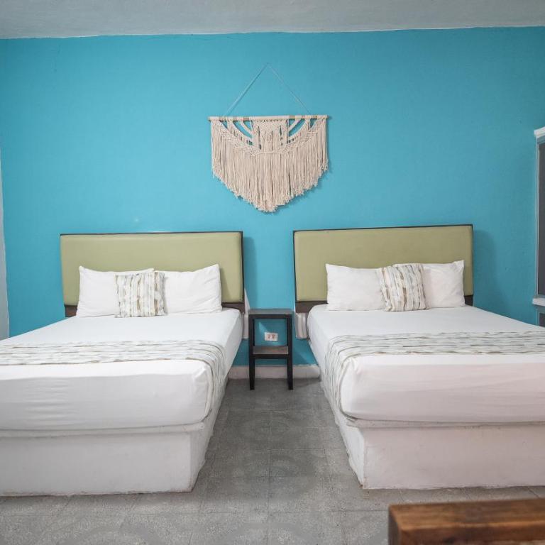 Hotel Posada Aurora - Standard Double Room with Two Double Beds - 2