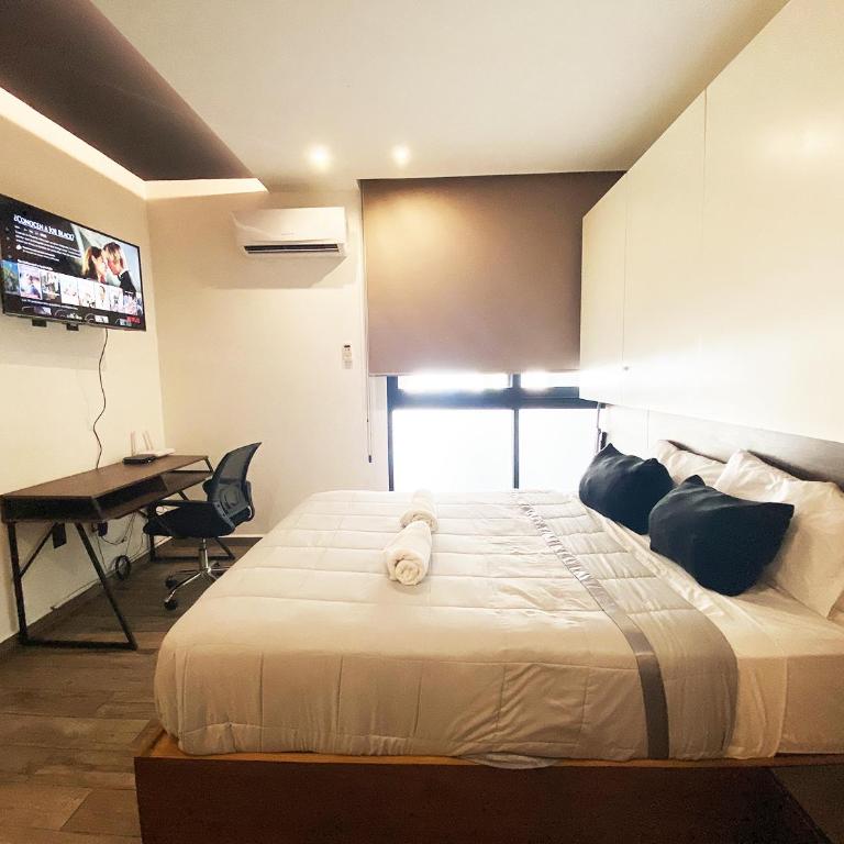 WorkSpace-Reliable WIFI-AC close to everything - One-Bedroom Apartment - 9