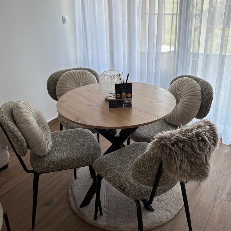 Divčibarski pogledi - Apartman sa Pogledom na Planinu - 4
