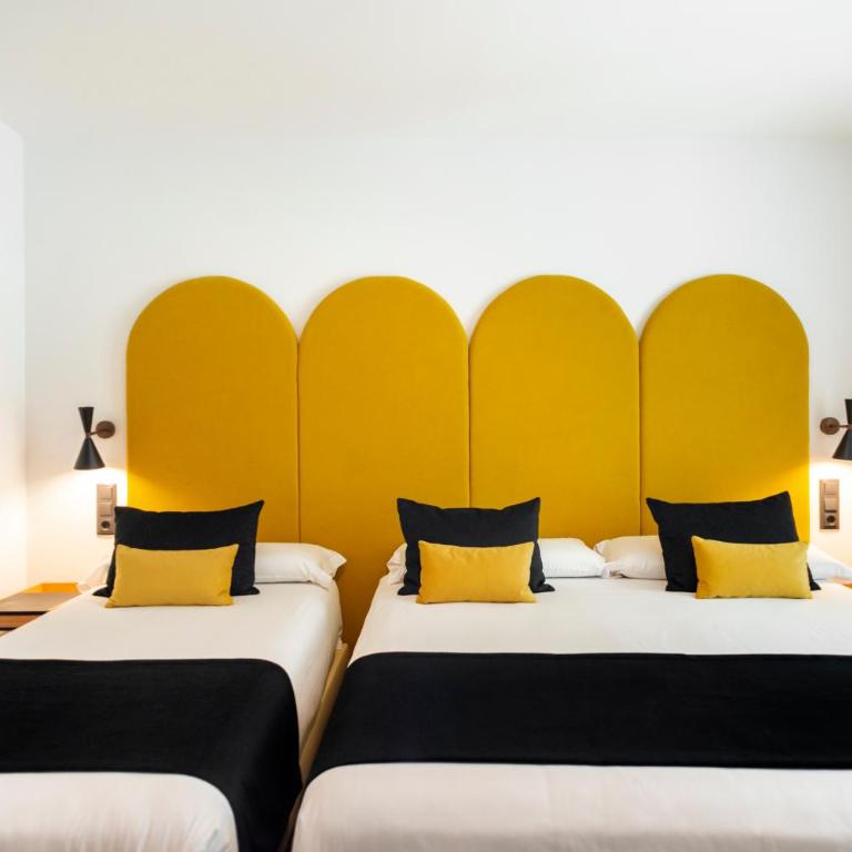 Blanq Comedias - Triple Room - 16