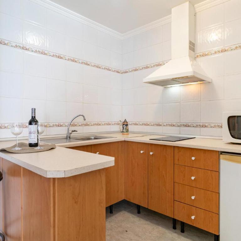 1 Bedroom Nice Apartment In Nerja - Apartamento de 1 dormitorio - 5