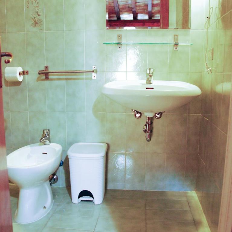 Hotel Gambassi - Camera Quadrupla con Bagno Privato - 6