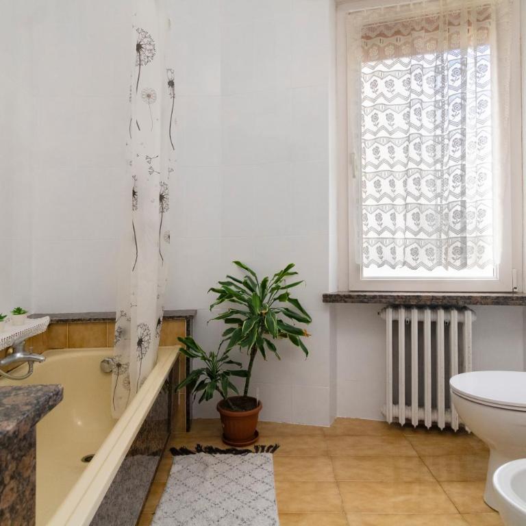 casa a colori - Camera Matrimoniale con Bagno in Comune - 10