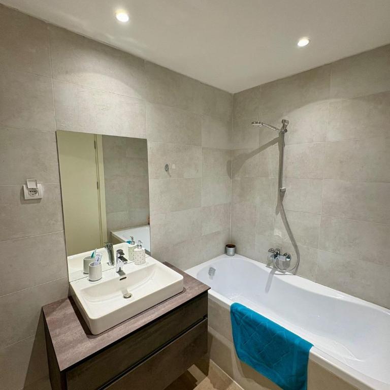 BW Aqua Waterside Sandy - Two-Bedroom Apartment - 15
