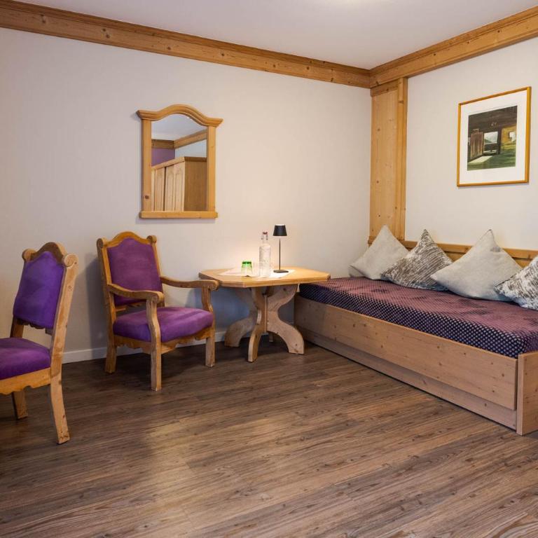 Familienhotel Lengauer Hof - Dreibettzimmer mit Balkon - 3