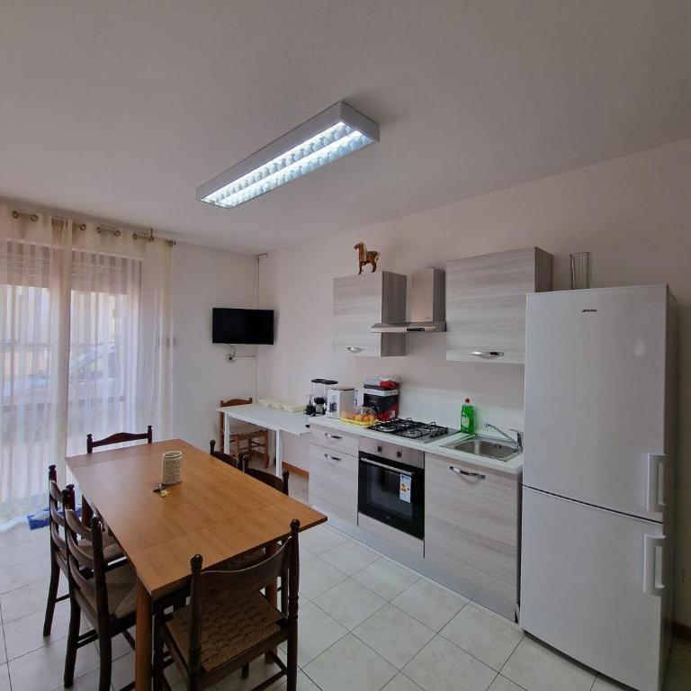 Serenity Guest House - Triple Room with Private Bathroom - 4
