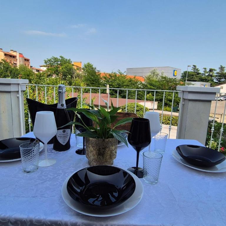 Superior Suite, Villa Joy Verona, Luxury Romantic Suite with Jacuzzi, near City Center - Appartamento - 18