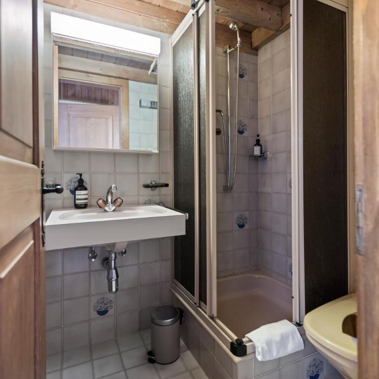 Piscine, Ski & Vue sur le lac - Crans 6 pers - Appartement 3 Chambres - 37