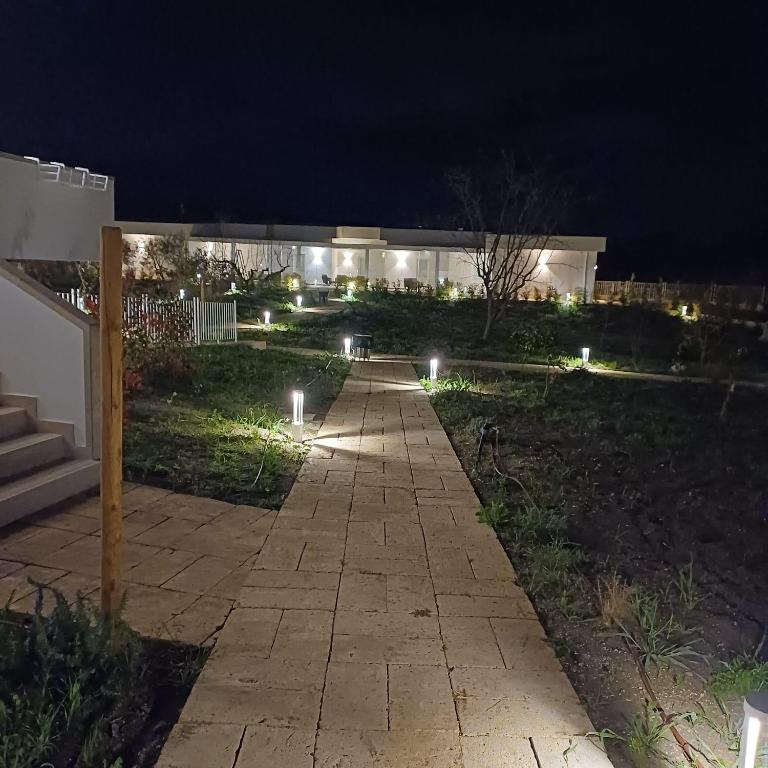 Amarena Garden House - Camera Matrimoniale con Vista Giardino - 4