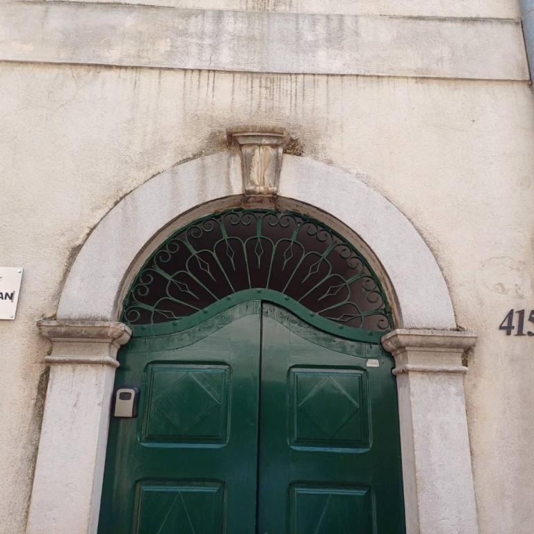 Old Town Mattarelli with Balcony and Street View - One-Bedroom Apartment - 13