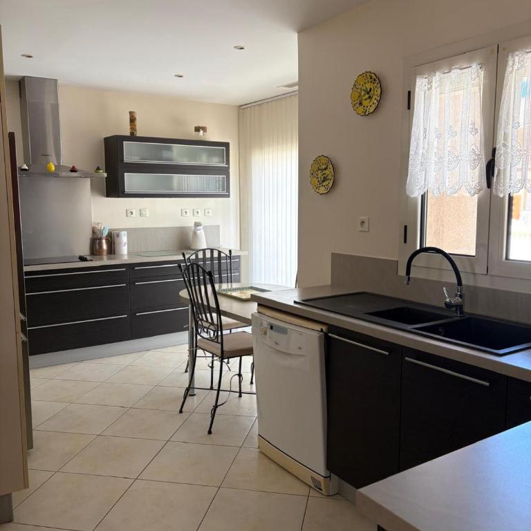 Villa avec piscine a 6 min du port Saint-Cyprien - Villa mit privatem Pool - 6