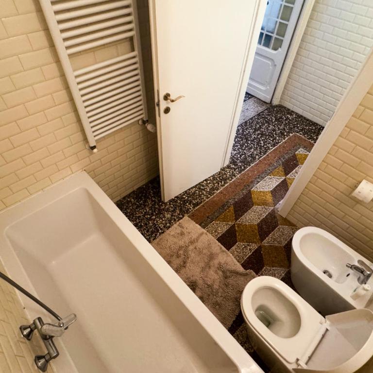 2'S b&b - Double Room with Shared Bathroom - 3