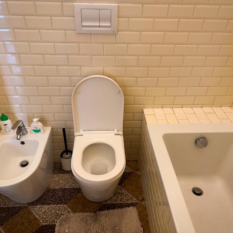 2'S b&b - Double Room with Shared Bathroom - 5