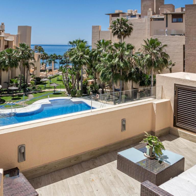 BP7C.2A Beachfront Penthouse with Private Pool - Apartamento - 1