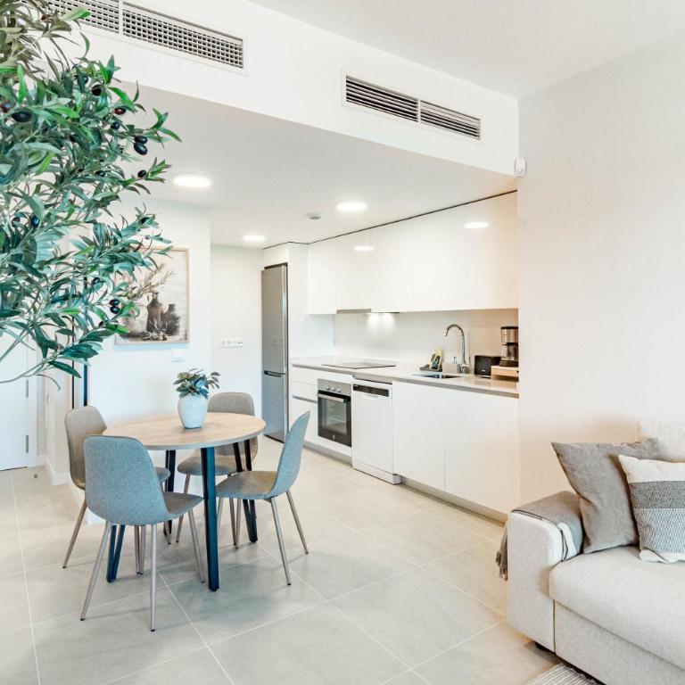 AE2.2B - Newly built with big and sunny balcony - Apartamento - 13