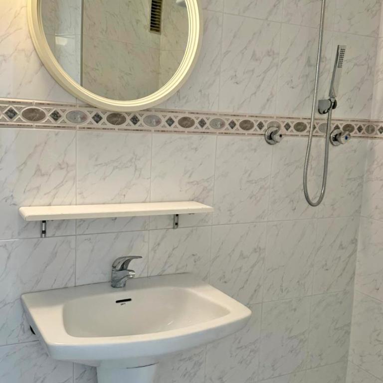 PIRAMIDE GANDIA - Alquiler solo a Familias - Apartamento de 3 dormitorios - 28