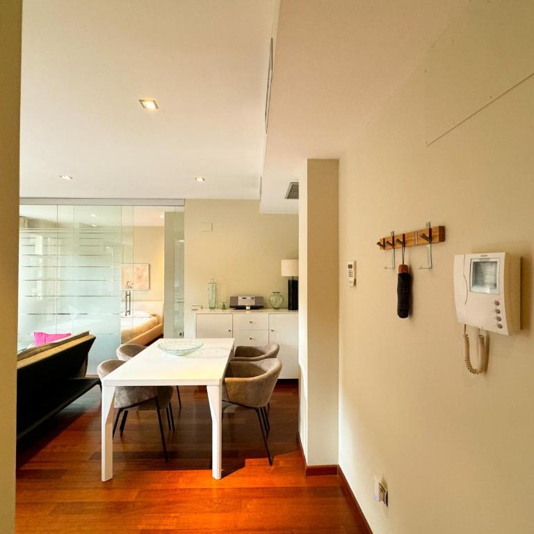 Moderno Apartamento en la Plaza del Tossal - Apartment with Shower - 11