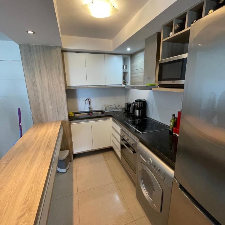 Piso exclusivo con vista al amanecer del mar - Two-Bedroom Apartment - 8