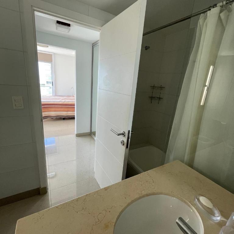 Piso exclusivo con vista al amanecer del mar - Two-Bedroom Apartment - 10
