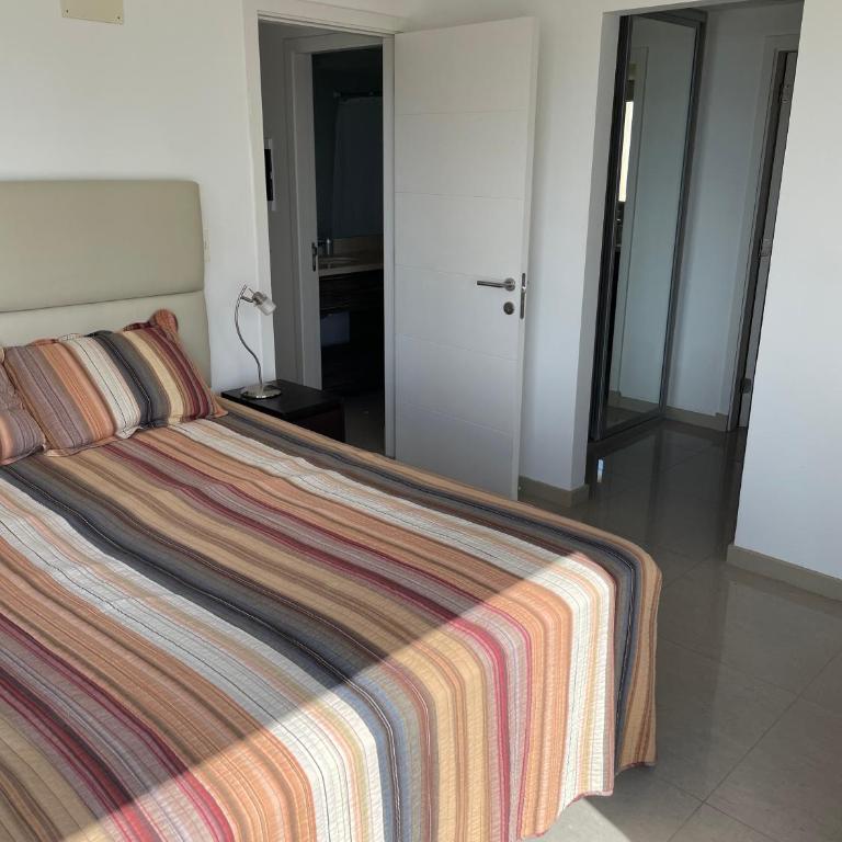 Piso exclusivo con vista al amanecer del mar - Two-Bedroom Apartment - 11