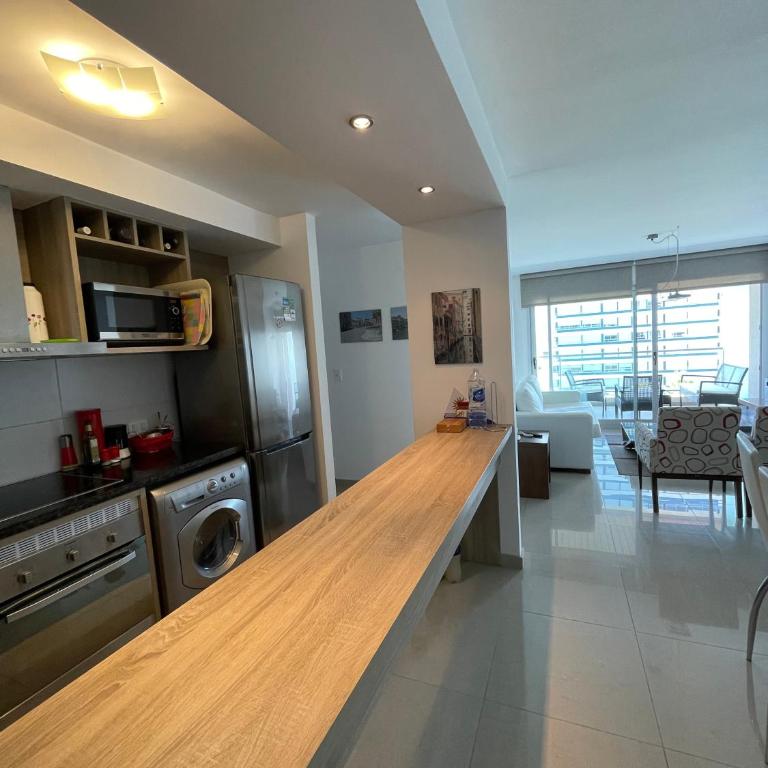 Piso exclusivo con vista al amanecer del mar - Two-Bedroom Apartment - 13
