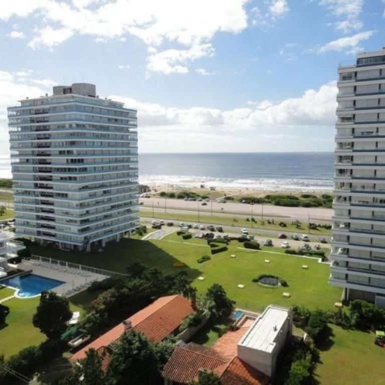 Piso exclusivo con vista al amanecer del mar - Two-Bedroom Apartment - 27
