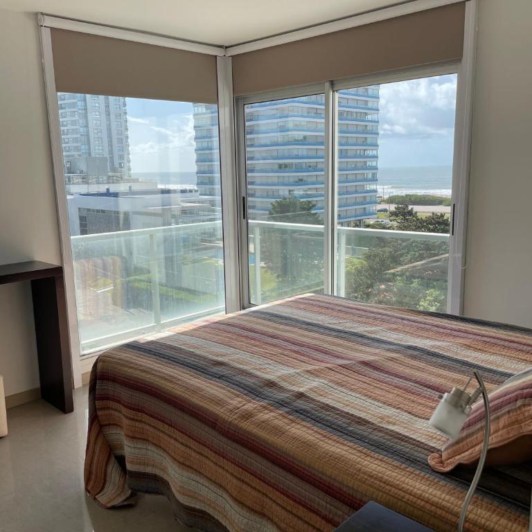 Piso exclusivo con vista al amanecer del mar - Two-Bedroom Apartment - 35