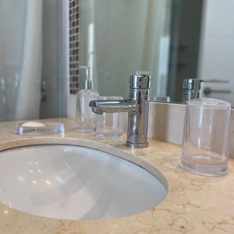 Piso exclusivo con vista al amanecer del mar - Two-Bedroom Apartment - 47