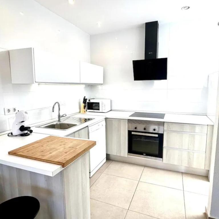 Casa Blanca de Sierramar - One-Bedroom House - 1