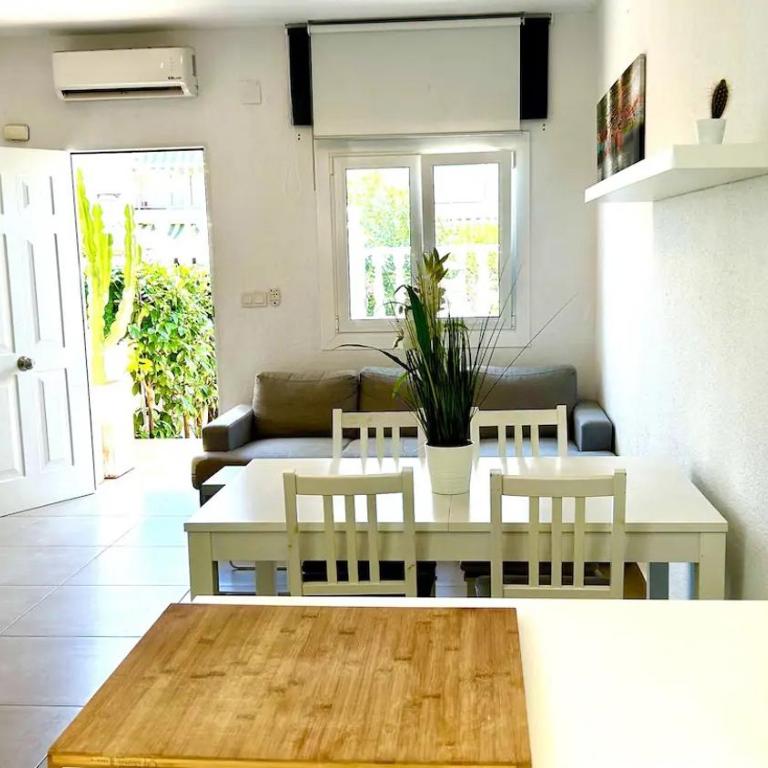Casa Blanca de Sierramar - One-Bedroom House - 2